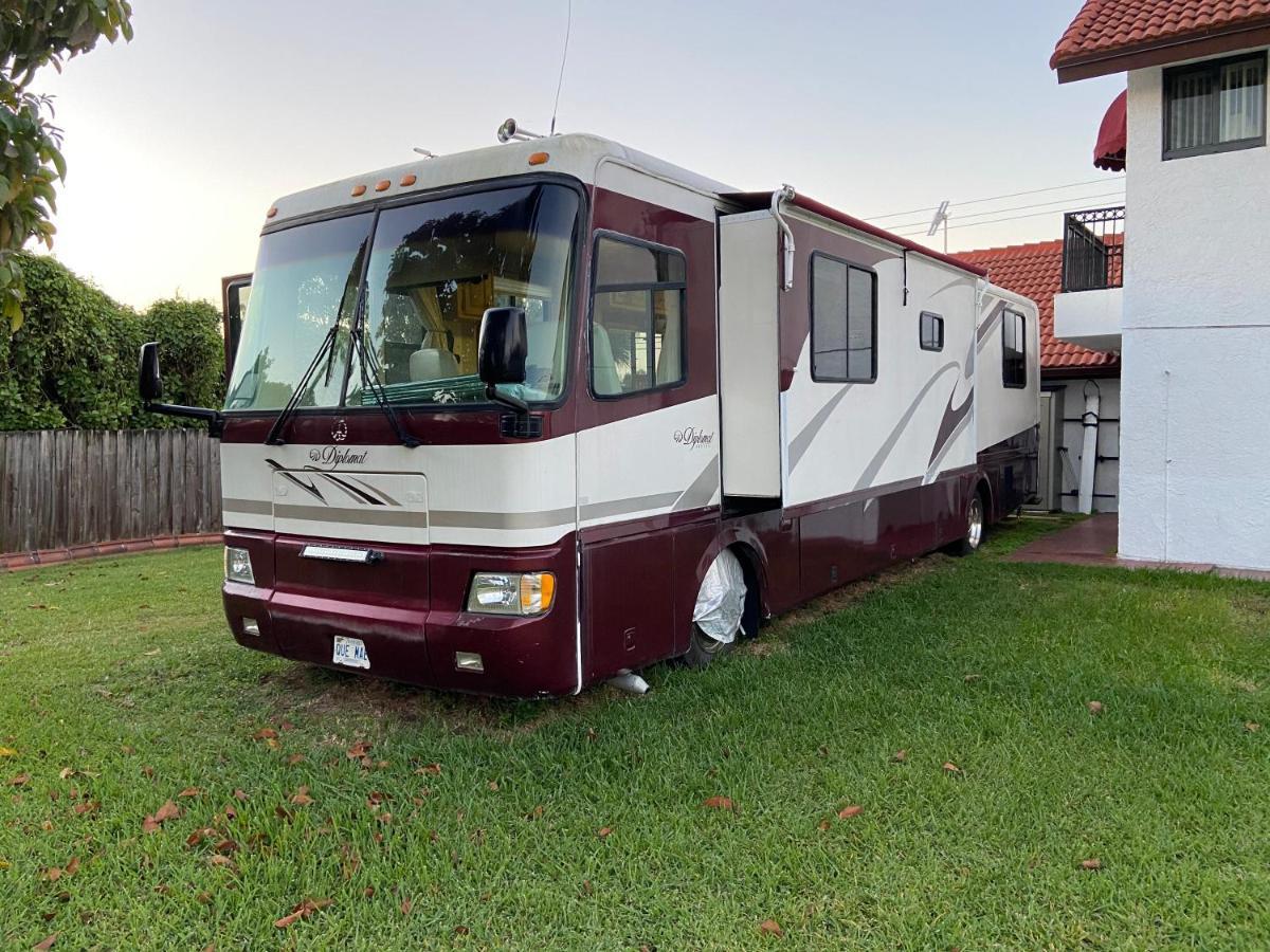 Remodeled And Comfortable Rv - Free Parking Miami Extérieur photo